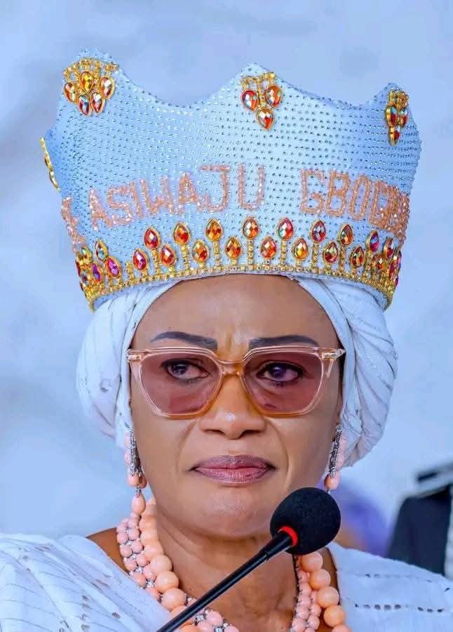 Backlash Over Interaction With Adeleke at Ooni’s Event ‘Needless Controversy’ – First Lady Oluremi Tinubu Backlash Over Interaction With Adeleke at Ooni’s Event ‘Needless Controversy’ – First Lady Oluremi Tinubu
