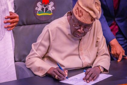 Tinubu Signs Executive Order Redirecting Oil and Gas Revenues to Federation Account Tinubu Signs Executive Order Redirecting Oil and Gas Revenues to Federation Account