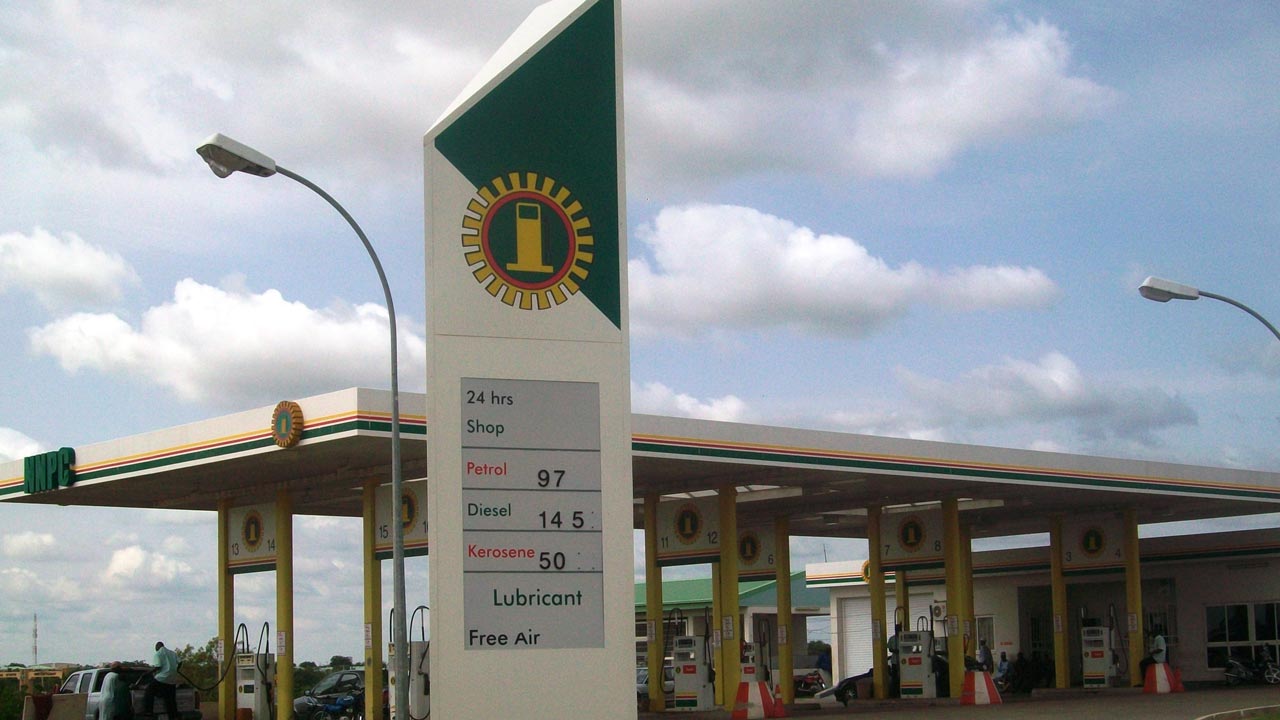 Nigerians Face Fresh Economic Strain as Petrol Prices Exceed N1,000 Per Litre Nationwide Nigerians Face Fresh Economic Strain as Petrol Prices Exceed N1,000 Per Litre Nationwide
