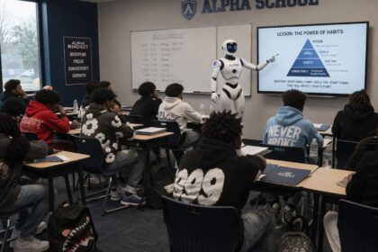 AI-Powered School Without Teachers Set to Launch in Chicago, Stirring Debate Over the Future of Learning