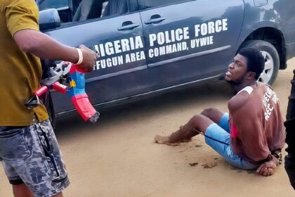 (Video) Protests Erupt as Nigerians Storm Ekpan Police Station Over Alleged Killing of 28-Year-Old Mene Ogidi