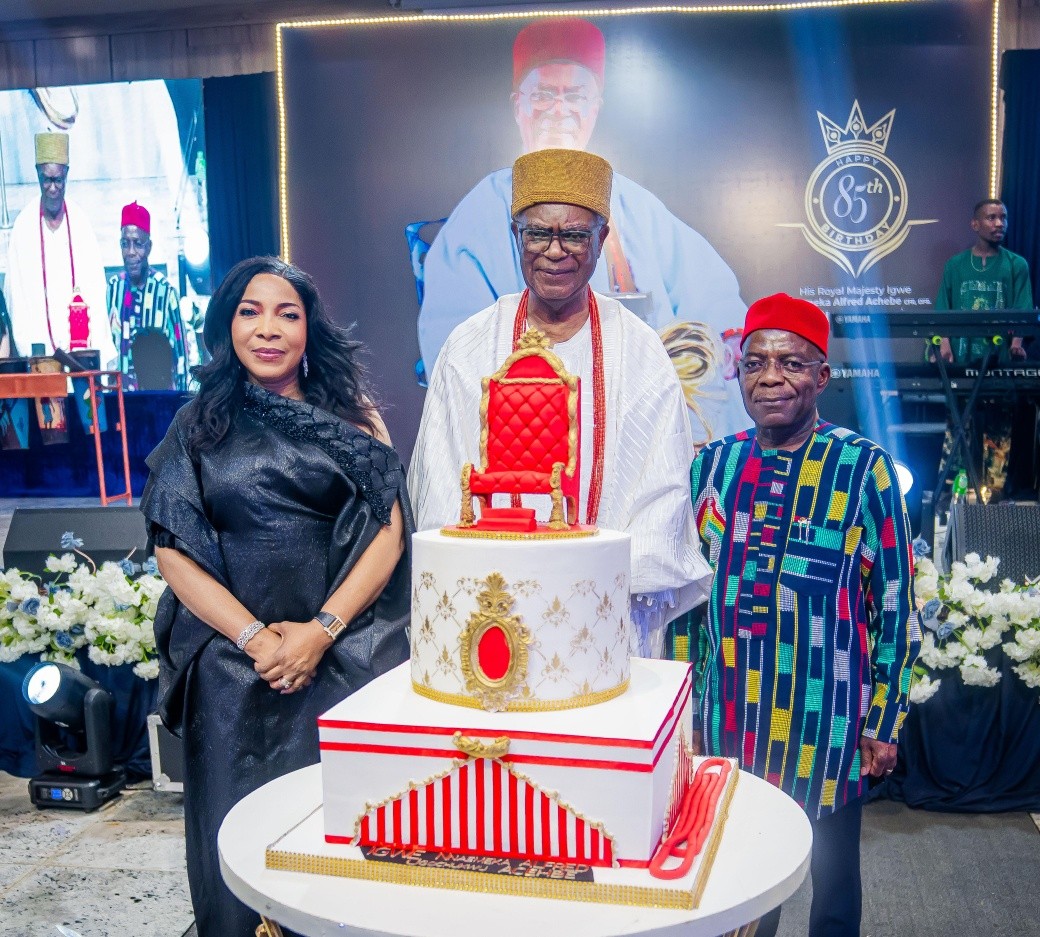 (Photos) Governor Otti Hosts Royal Banquet In Honour Of Obi Of Onitsha At 85 (Photos) Governor Otti Hosts Royal Banquet In Honour Of Obi Of Onitsha At 85