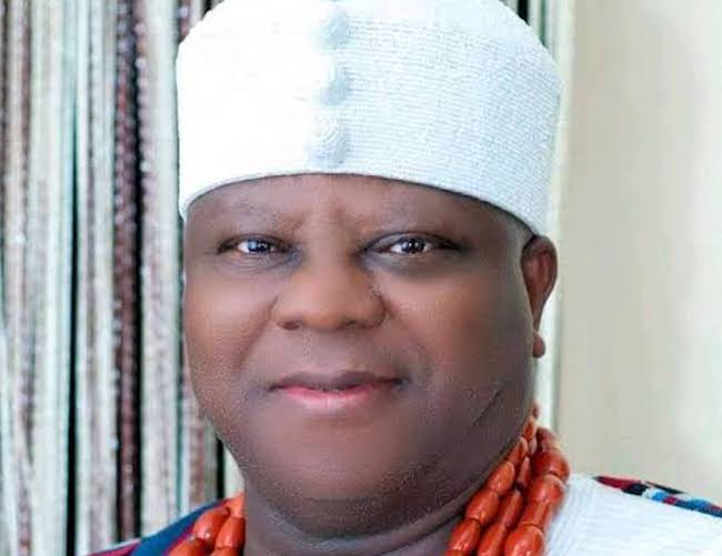 Adeleke Deposes Apetumodu of Ipetumodu Over U.S. Fraud Conviction
