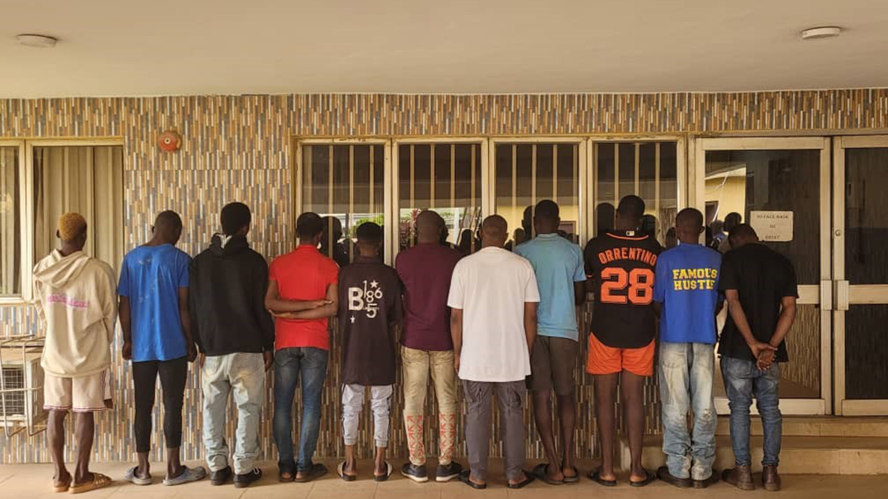Edo Security Squad Arrests 12 Suspected Cultists, Seals Apartments Used For Initiation Near UNIBEN