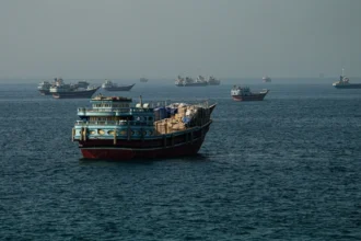 Trump Claims Strait of Hormuz Blockade Will End As US-Iran Deal Nears