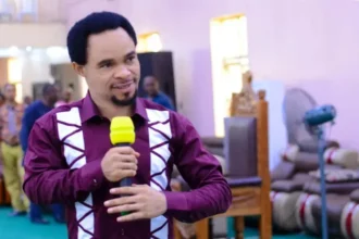 (Video) “You are suffering from a sickness called ‘Tinubu’ that’s poverty, you don’t need prayer, you are just hungry” – Odumeje tells a church member before gifting him ₦500,000