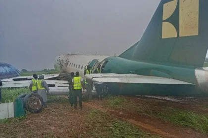 Enugu Air Aircraft Veers Off Runway at Benin Airport, Passengers Escape Unhurt Enugu Air Aircraft Veers Off Runway at Benin Airport, Passengers Escape Unhurt