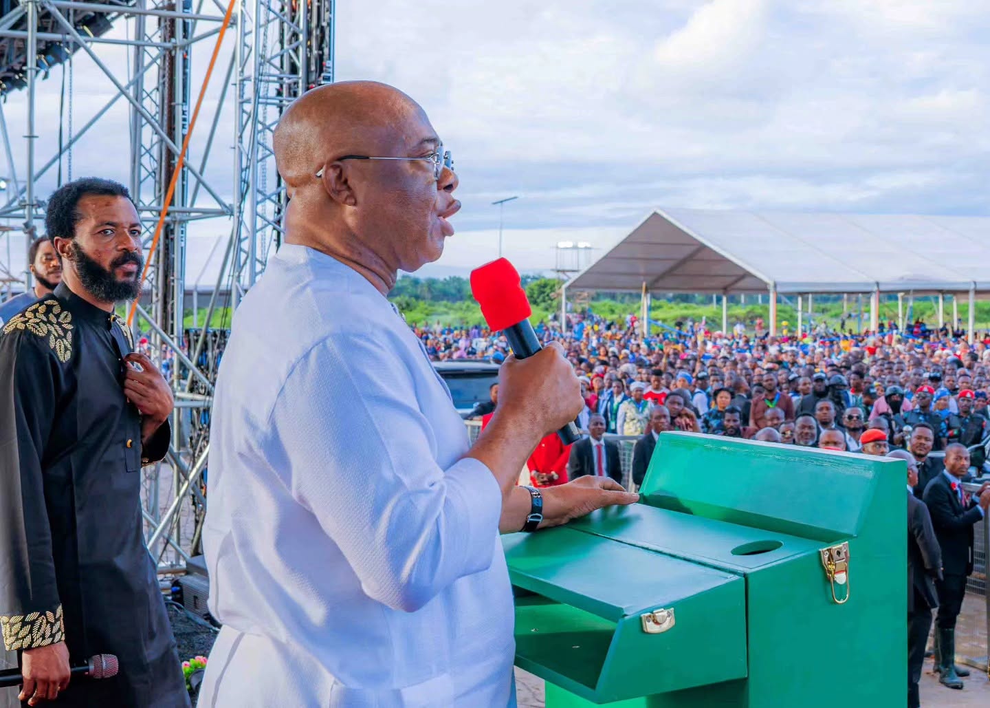 (Photos) Uzodimma Commends Zion Prayer Movement, Says Ministry Boosting Religious Tourism in Imo