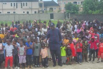 NDC Candidate Thomas Victor Onwubiko Ends Free Summer Camp, Rewards 60 Best Students and Teachers NDC Candidate Thomas Victor Onwubiko Ends Free Summer Camp, Rewards 60 Best Students and Teachers
