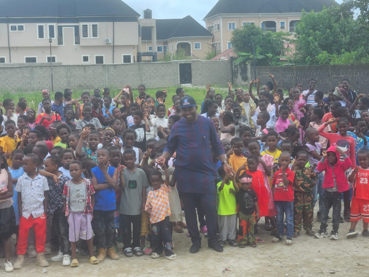 NDC Candidate Thomas Victor Onwubiko Ends Free Summer Camp, Rewards 60 Best Students and Teachers