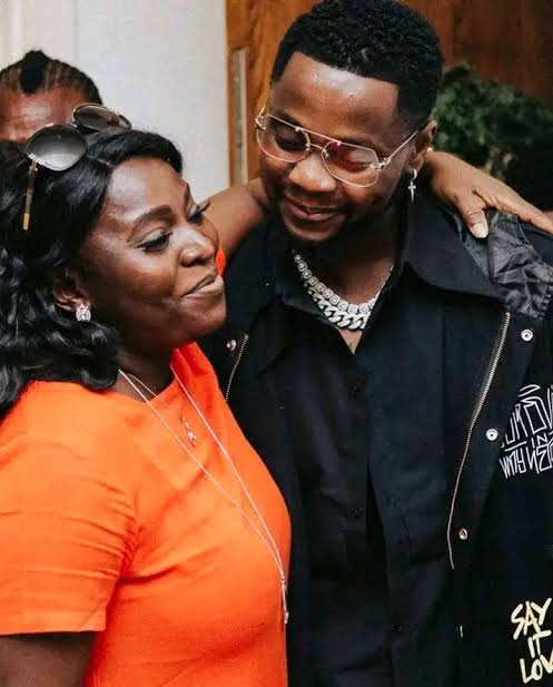 Kizz Daniel Reveals Mother’s Death Forced Him to Pause Music Activities Kizz Daniel Reveals Mother’s Death Forced Him to Pause Music Activities