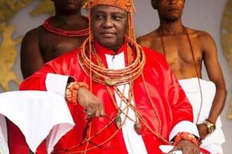 Benin Royal Stool Is Non-Partisan, Oba Ewuare II Tells APC Campaign Council