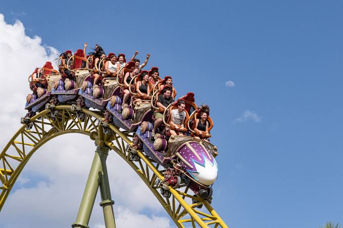 One Dead, Several Injured in Rollercoaster Incident at Six Flags Park in Georgia One Dead, Several Injured in Rollercoaster Incident at Six Flags Park in Georgia